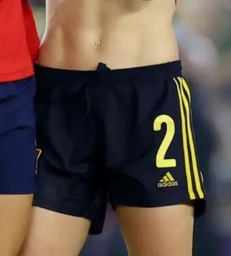 Image 20354081 from Female football/soccer players