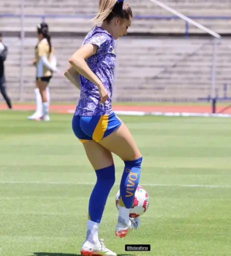 Image 20354008 from Female football/soccer players