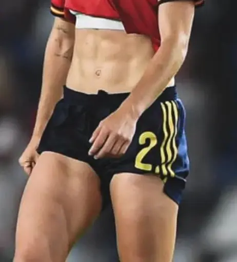 Image 20354075 from Female football/soccer players