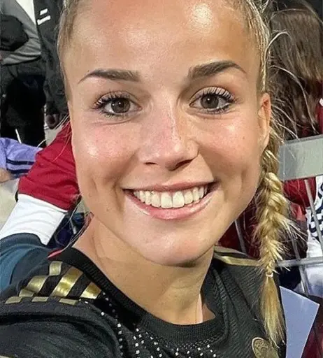 Image 20354330 from Female football/soccer players