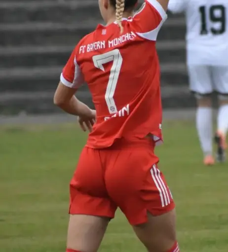 Image 20354340 from Female football/soccer players