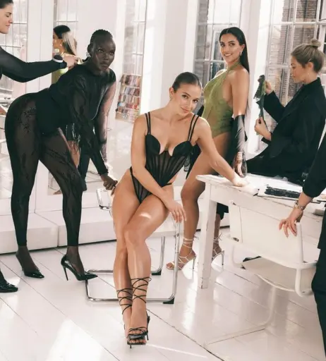 Image 2038215 from Lola Weippert