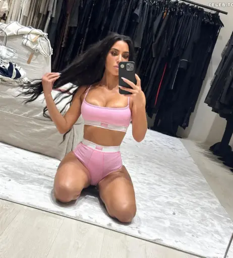Image 2025210 from Kim Kardashian