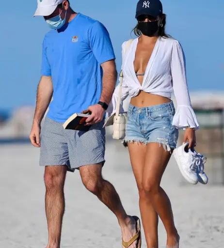 Image 2027831 from Brooks Nader