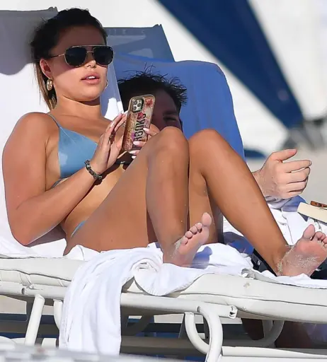 Image 2027660 from Brooks Nader