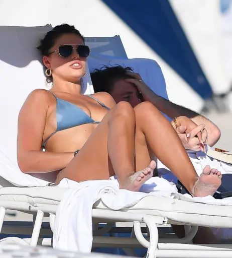 Image 2027613 from Brooks Nader