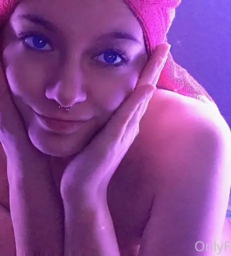 Image 2027113 from daintytits