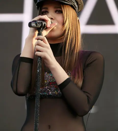 Image 2024618 from Hailee Steinfeld