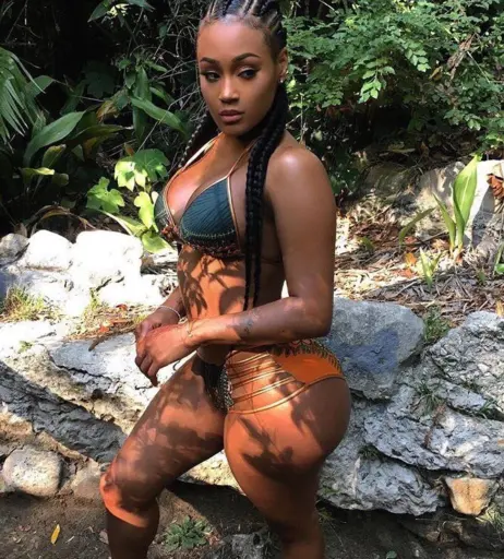 Image 20288382 from Lira Galore / lira_galore / Lira Mercer