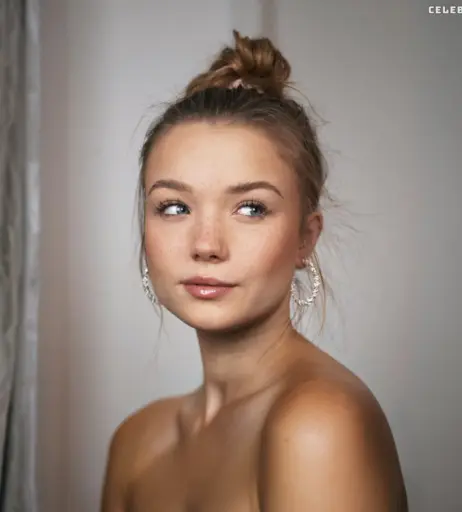 Image 2028246 from Julia Beautx