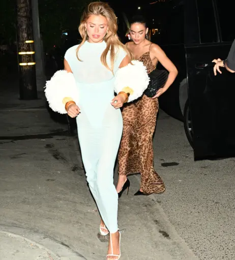 Image 2028979 from Brooks Nader