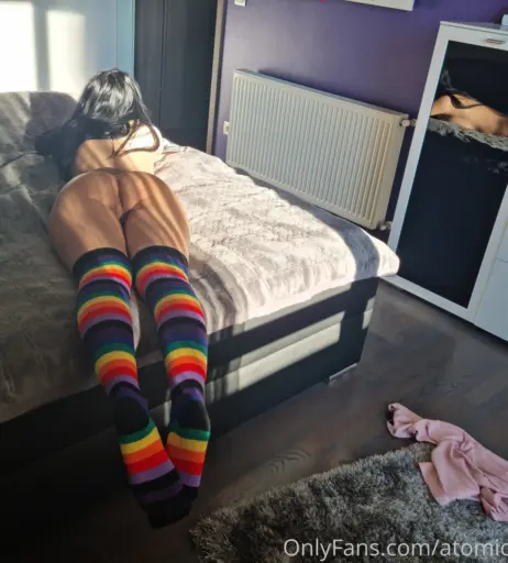 Image 2015786 from AtomicBrunette18