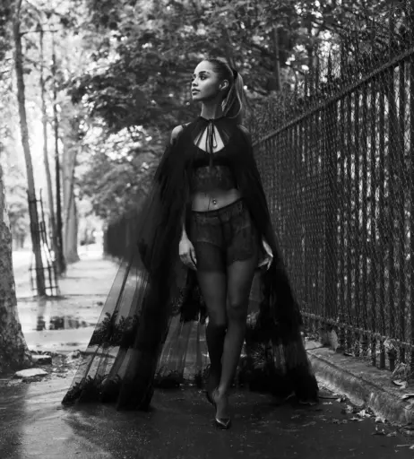 Image 2015002 from Tyla