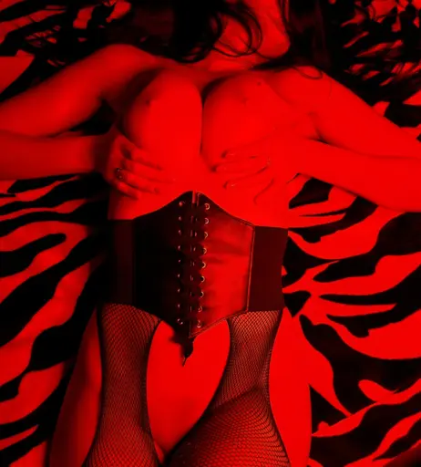 Image 2015369 from AtomicBrunette18