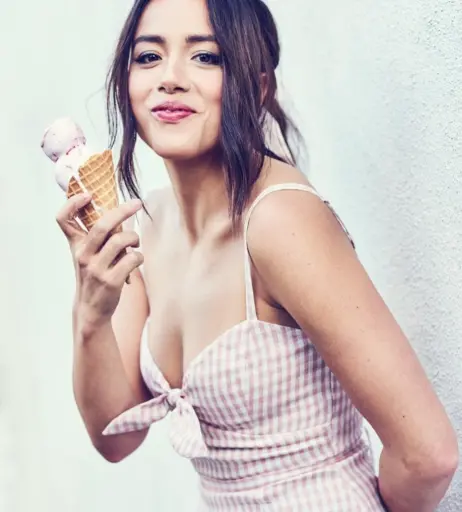 Image 2011680 from Chloe Bennet