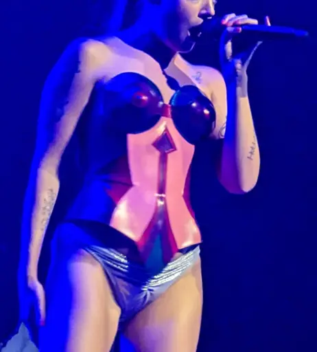 Image 2011022 from Tove Lo