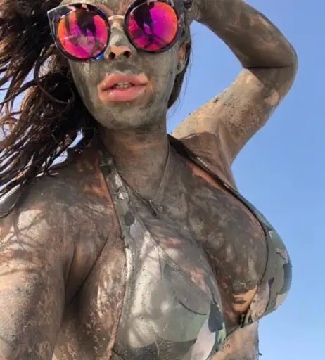 Image 2012585 from Indira Weis