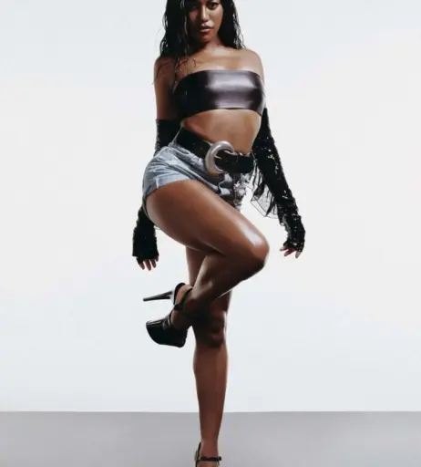 Image 2012716 from Taylour Paige