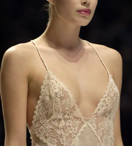 Image 2012128 from Doutzen Kroes