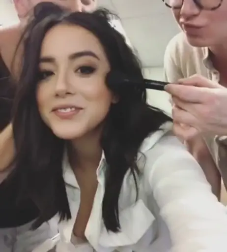 Image 2013316 from Chloe Bennet