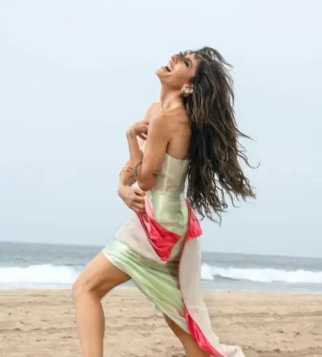 Image 2010166 from Sarah Shahi