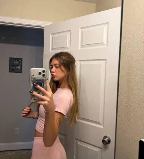 Image 20194915 from Skylar Martin / skyskysoflyy