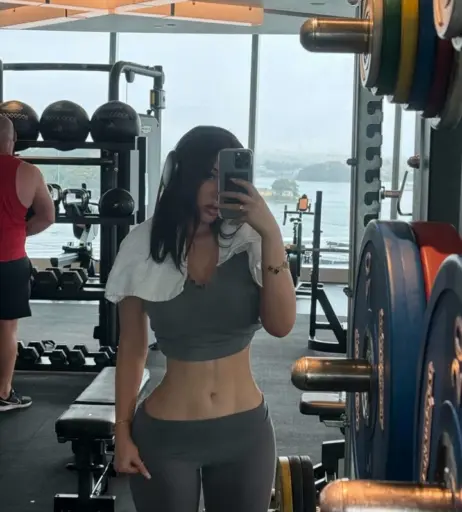 Image 20193346 from Mikaela Testa / @mikaelatestaa / @mikkimouse404