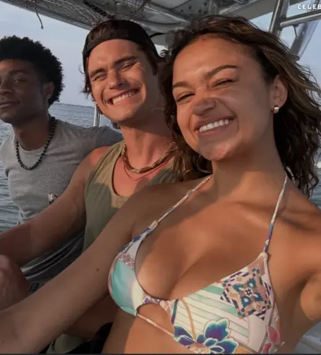 Image 2018408 from Madison Bailey