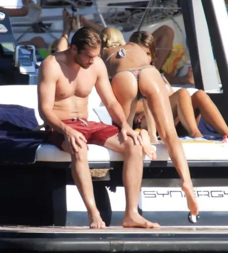 Image 2001932 from Michelle Hunziker