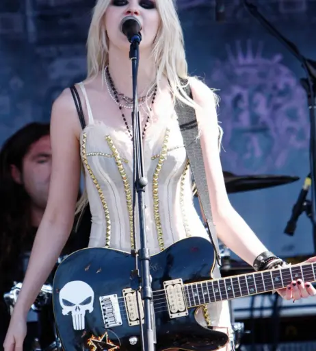 Image 2002692 from Taylor Momsen