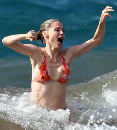 Image 2003688 from Julie Bowen