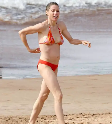 Image 2003927 from Julie Bowen