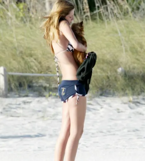 Image 2000391 from Mischa Barton