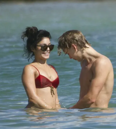 Image 2009306 from Vanessa Hudgens