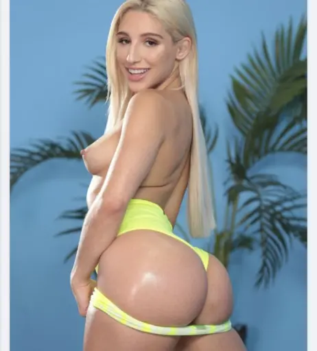 Image 1195572 from Abella Danger