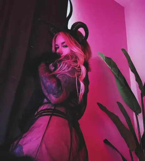 Image 11957838 from Brit | brriiit | britontwitch