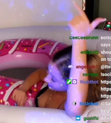 Image 11951602 from Nipslips &amp; Just Chatting streamers