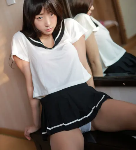 Image 11952513 from Eunji Pyoapple