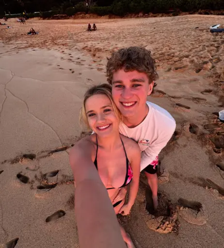 Image 11952207 from Julianna Elisee / @juliannaelisee / @elizabethgrantfandom