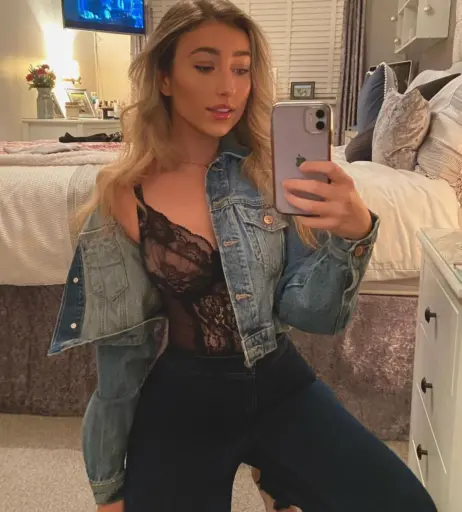 Image 11960919 from Chloe May / Chlo.mayy / chloandmatt