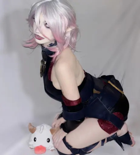 Image 11962225 from selkiewoah