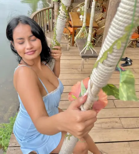 Image 11978652 from Prakriti Saha / prakritisahaa