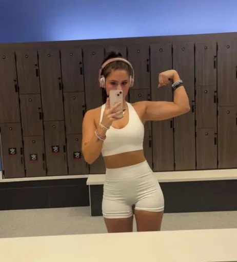 Image 11944478 from Skillsawww / skilahblue