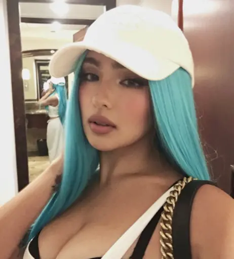 Image 11941332 from Andrea Brillantes / Blythe