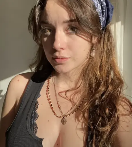 Image 11943724 from Hotblockchain / Emily Cocea / cryptobaddie1