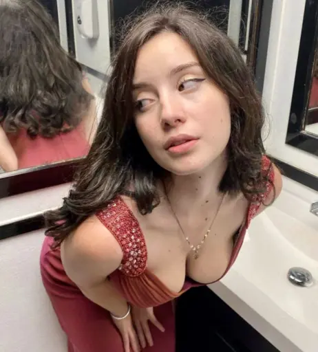 Image 11943731 from Hotblockchain / Emily Cocea / cryptobaddie1