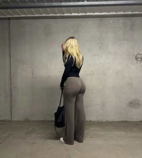 Image 11949213 from 1rtonamu | Sara Manner