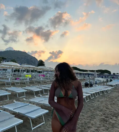 Image 11914296 from Monika Mancini