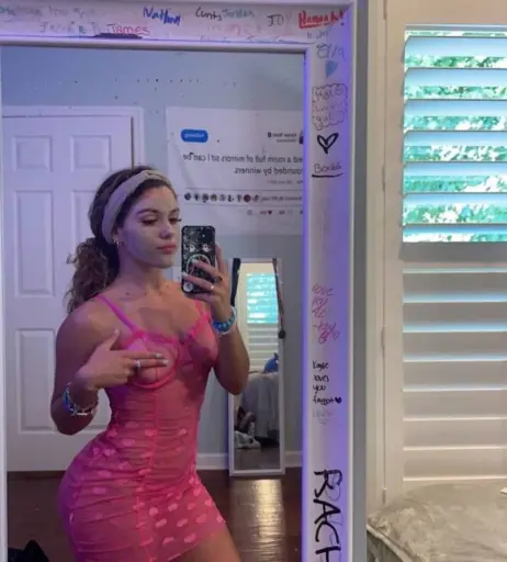 Image 11923932 from Mckinzie Valdez / Mckinzie.valdez1 / hoesluvkinz