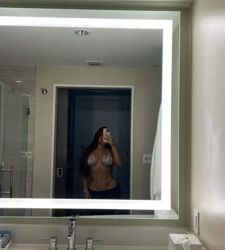 Image 11934317 from __rv99 / rv / romerov / Rashel Valentina